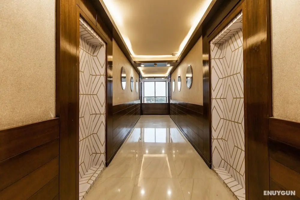 3 by OYO - Nami Residency - Lobi