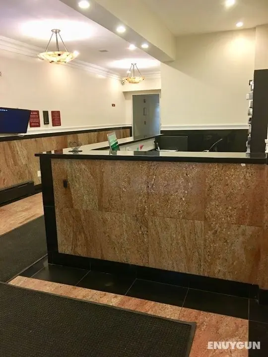 31 Street Broadway Hotel - Lobi
