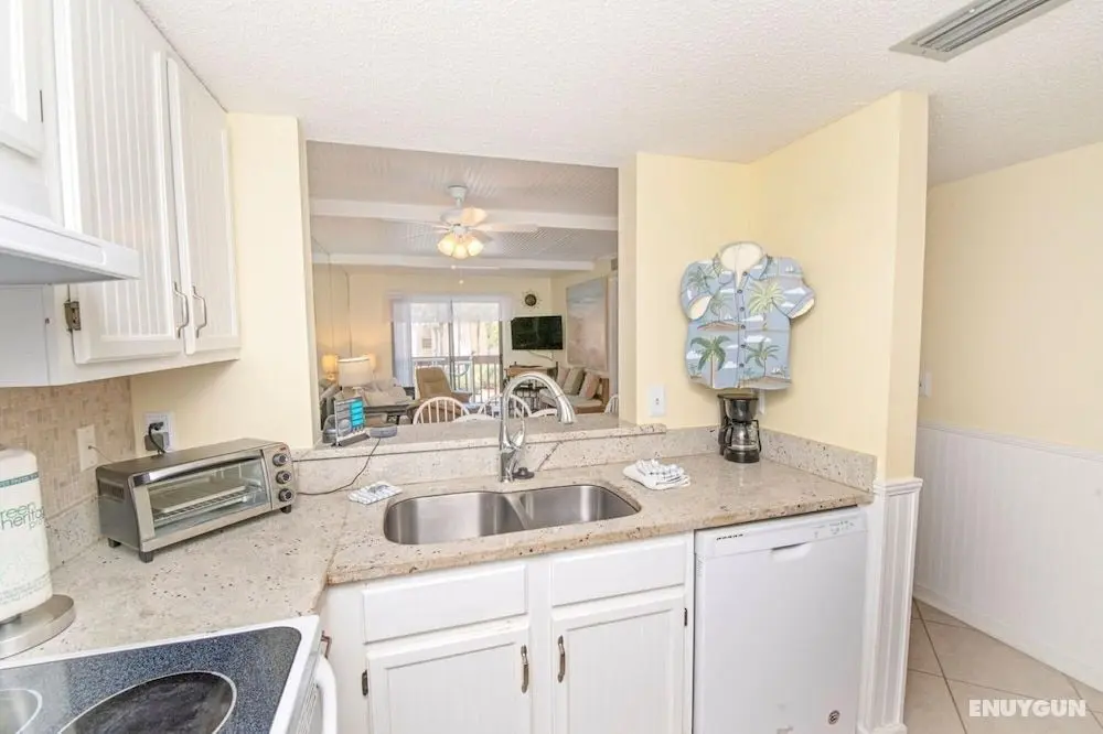 3207 Near Ocean 2nd Floor NW - Oda