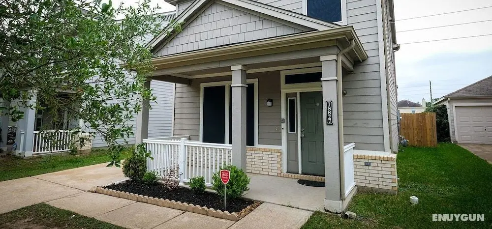 3Bdrm 2.5Bath 5Beds - Warm Home in Katy - Oda