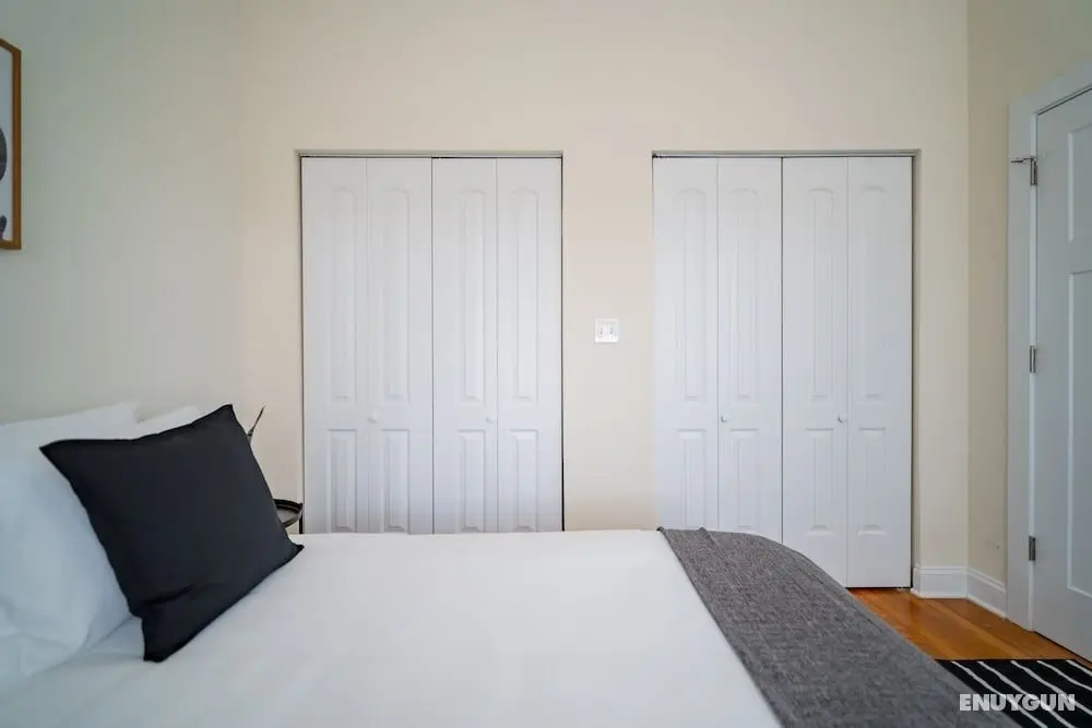 3BR Amazing Apt with Parking in Logan Sq - Oda