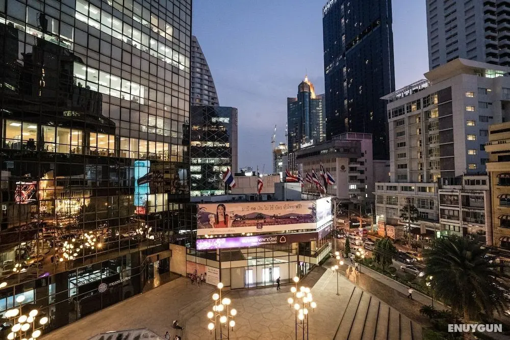 3Howw Hostel at Sukhumvit 21 - Dış Mekan