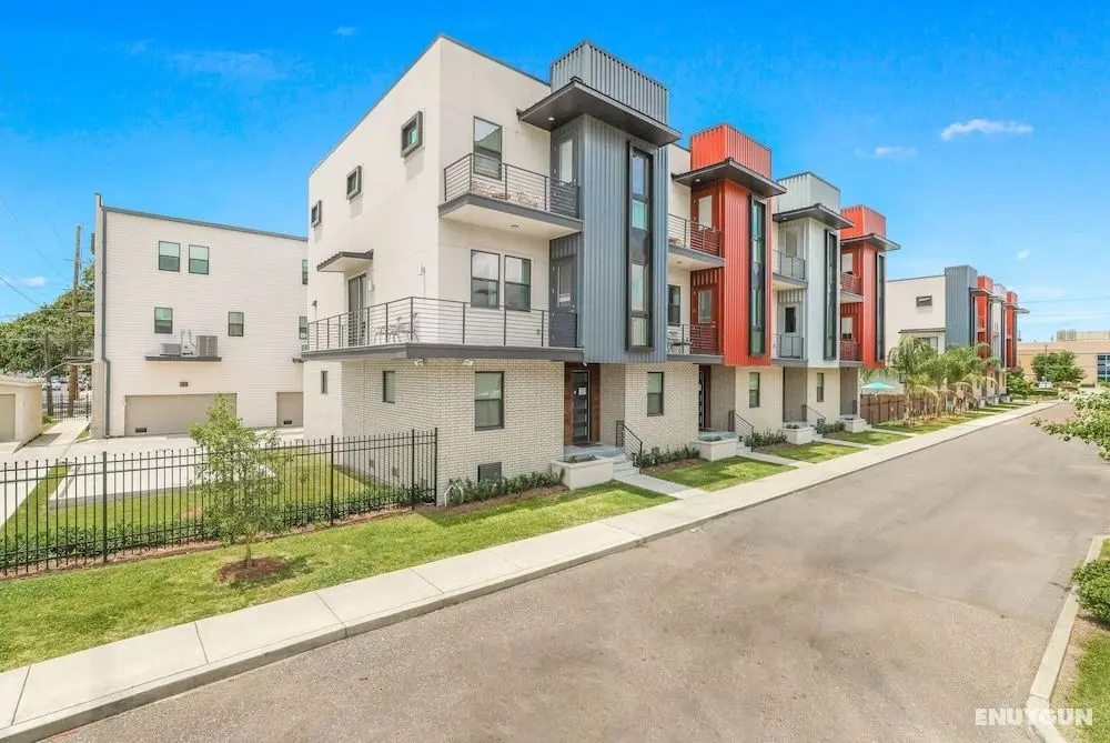 4 Bedroom Bienville Townhouses near Restaurants - Öne Çıkan Resim