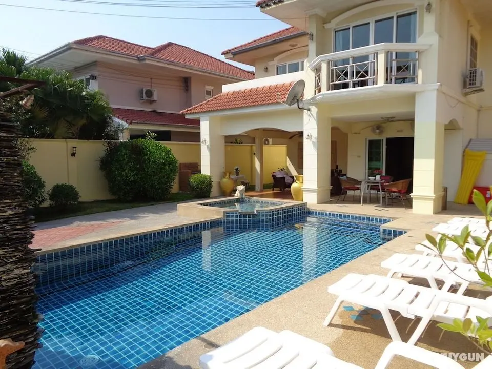 4 Bedroom Villa Private Pool Central Pattaya 15 min Away - Öne Çıkan Resim