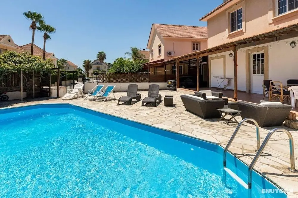 4 Bedroom Villa With Private Pool Near Beach - Öne Çıkan Resim