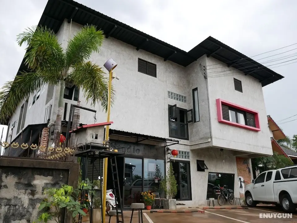 41 Studio - Adults Only - Öne Çıkan Resim