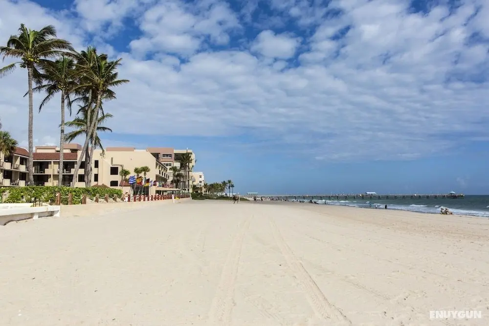 4145 By The Sea Inn & Suites - Plaj