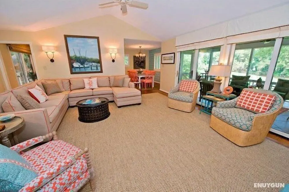 42 N. Sea Pines Drive at The Sea Pines Resort - Öne Çıkan Resim