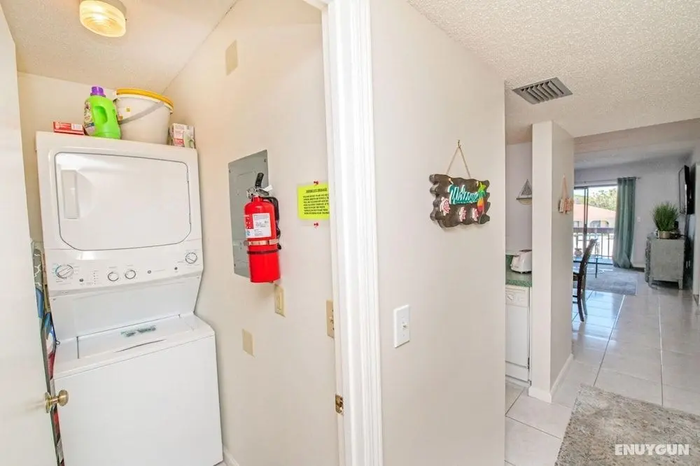 4205 Courtyard Villa 2nd Fl N - Oda