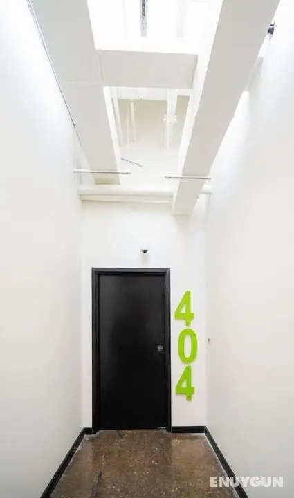 424 Gold Way - Apt. 404 2Bed/1Bath - Lobi