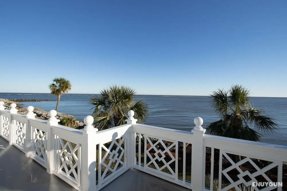 425 Ocean Point Ln - Oda Düzeni