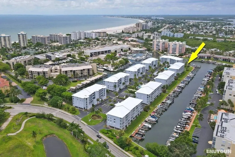 4541 Bay Beach Ln #345 - Oda