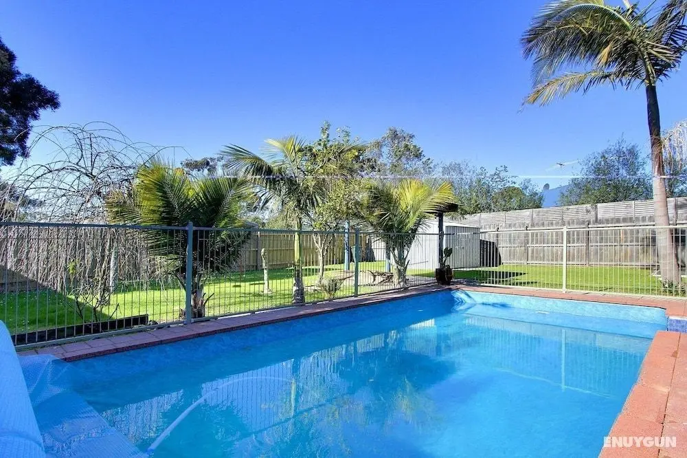 47 Anderson with Pool in Cowes - Havuz