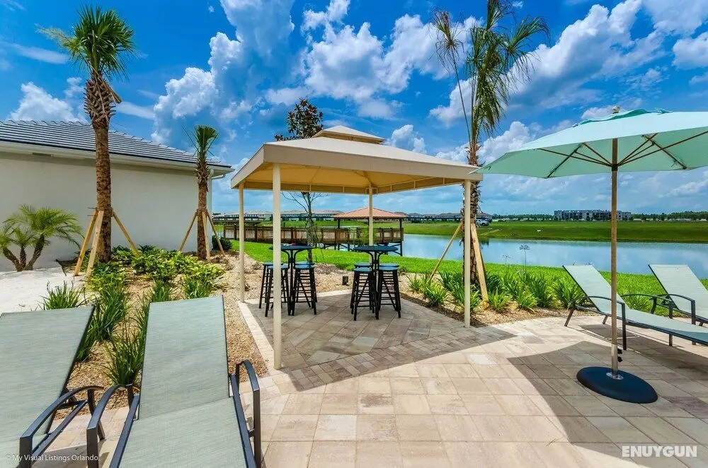 4893 Romeo Circle - Oda Düzeni