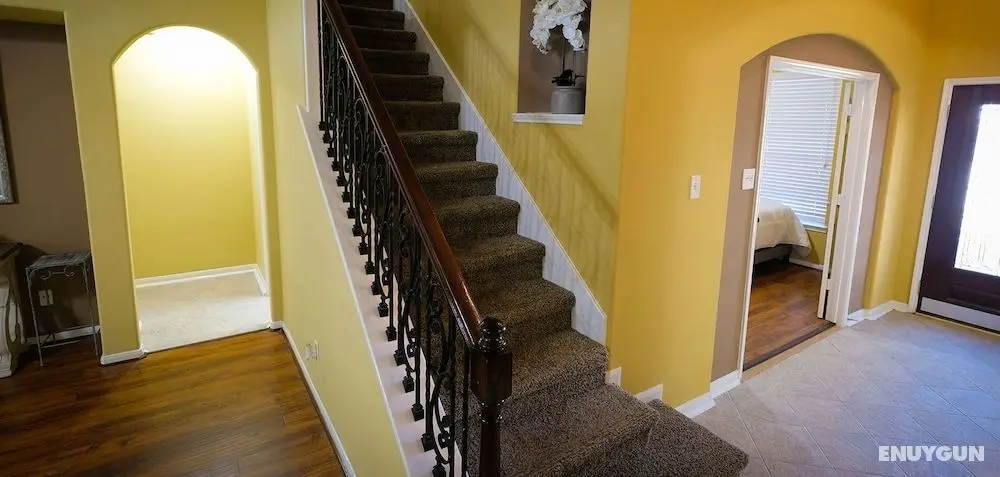 4Bdrm 3.5Bath 11Beds - Great House - Lobi