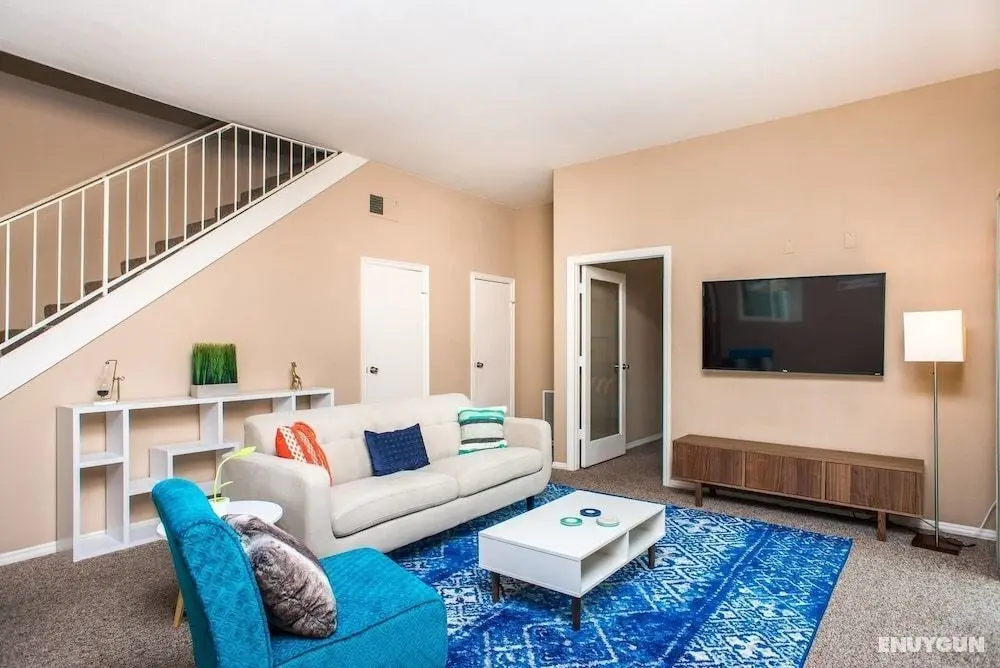 4br/3.5ba w/ Balcony in PB by Domio - Öne Çıkan Resim