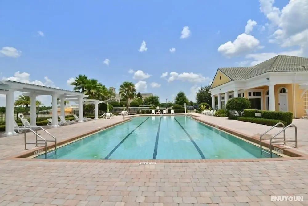 4BR 3BA Pool Home in Gated Golf Community - Havuz