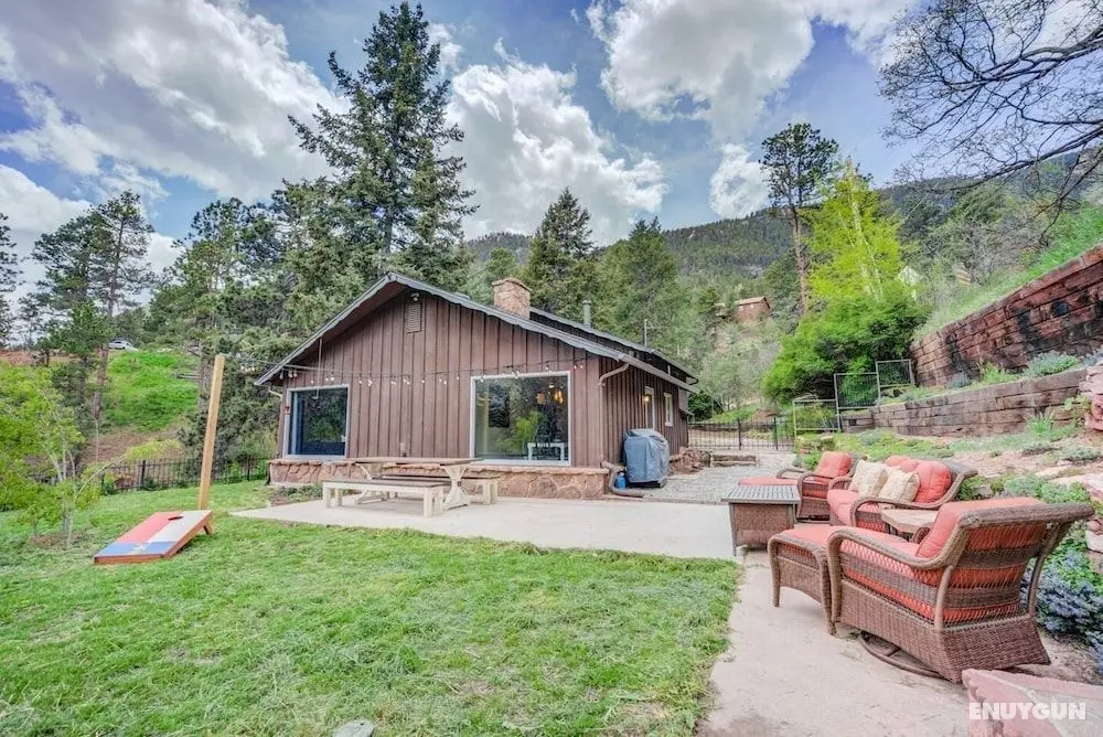 4BR Mountain Getaway Pikes Peak, Dog-friendly! - Öne Çıkan Resim