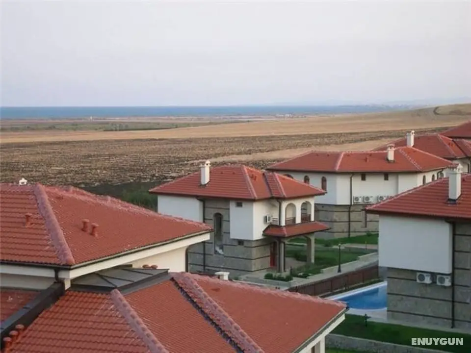 4Star Top Floor Apartment With Sea Views - Oda Manzaraları