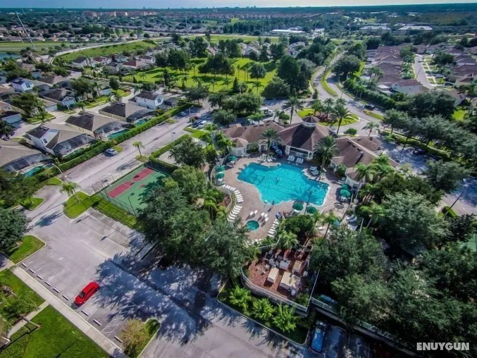 5 Bedroom 3.5 Bath Pool and Spa Home in Kissimmee Resort - Dış Mekan