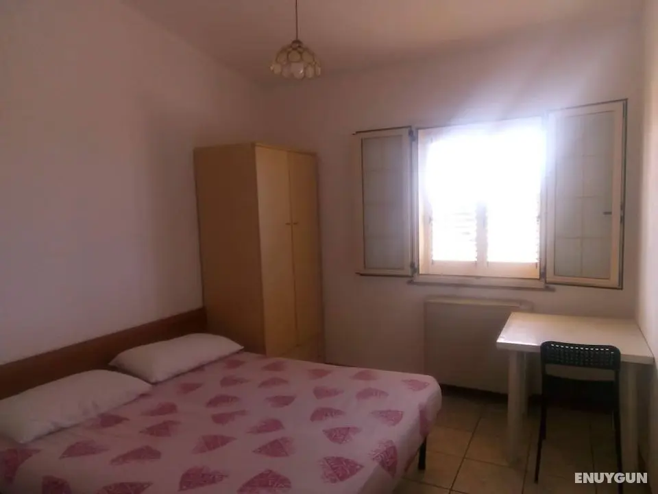 5 Seater Room for Rent With Private Bathroom - Molise - Öne Çıkan Resim