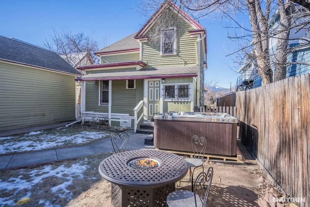 5bddowntown Victorian Charmhot Tub, Firepit - Öne Çıkan Resim