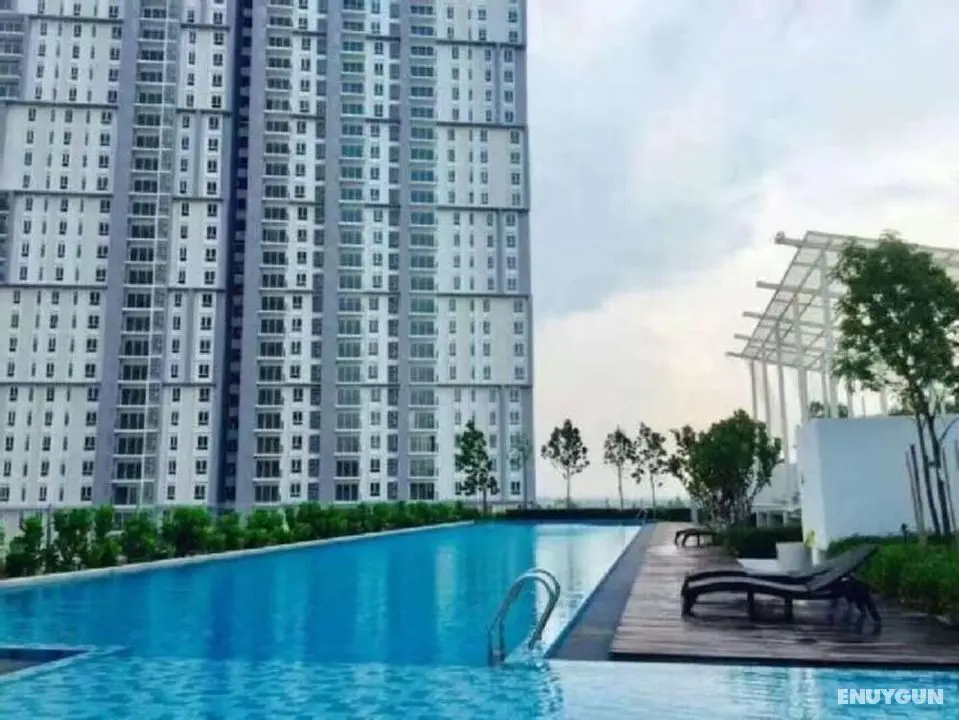 5PAX Santorini Relax Condo Cyberjaya - Havuz