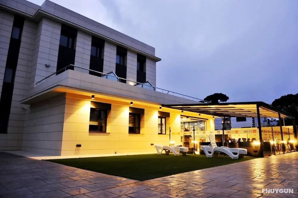 Hotel 6 Bis - Dış Mekan