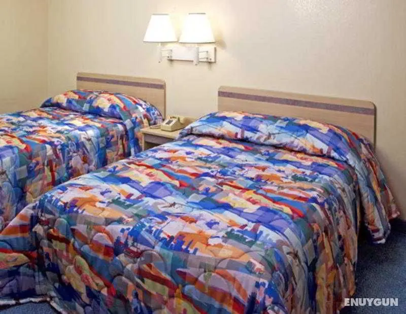 Motel 6 Fresno Blackstone - Oda