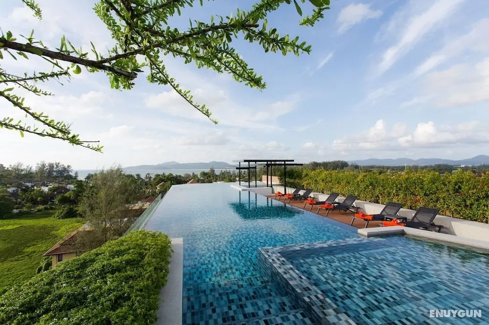 6th Avenue Surin Beach - Öne Çıkan Resim
