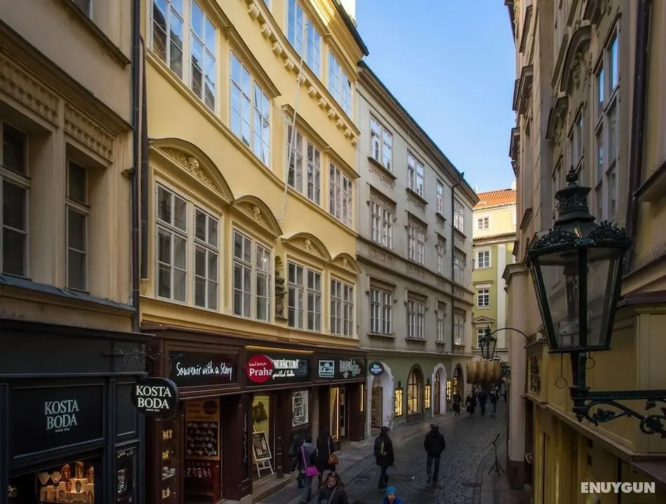 7 Tales Apartments by Prague Residences - Dış Mekan