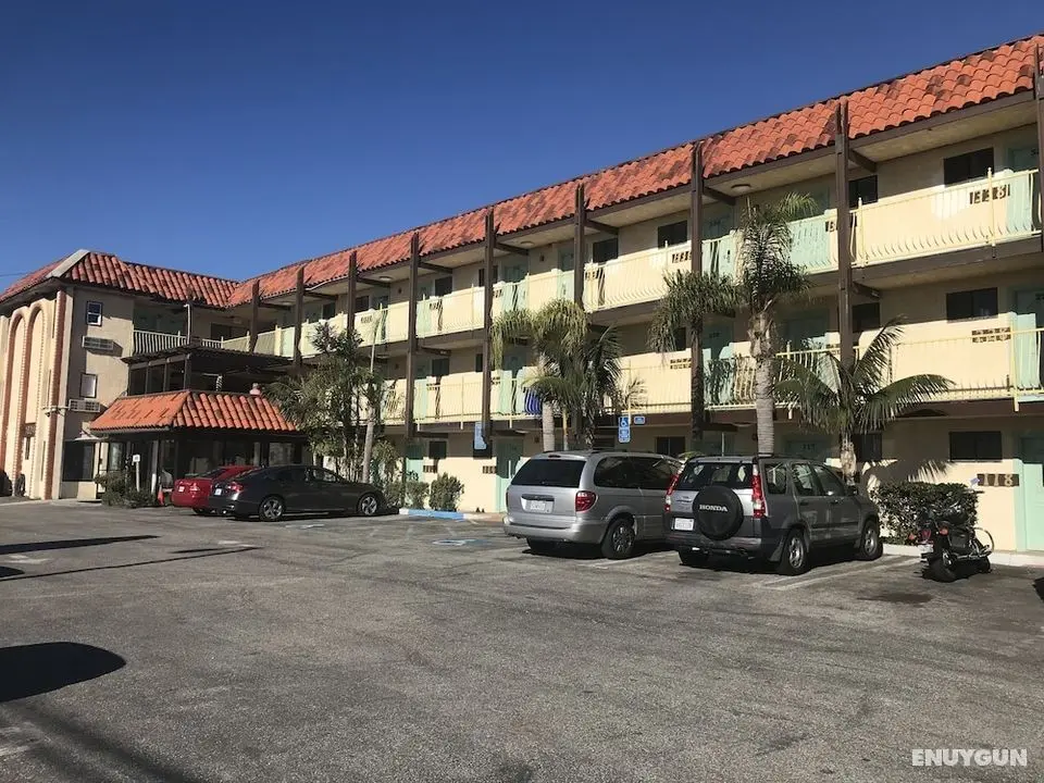 777 Motor INN - Dış Mekan