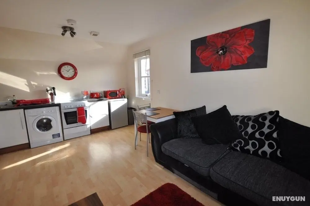 8 Varis Apartments - Öne Çıkan Resim