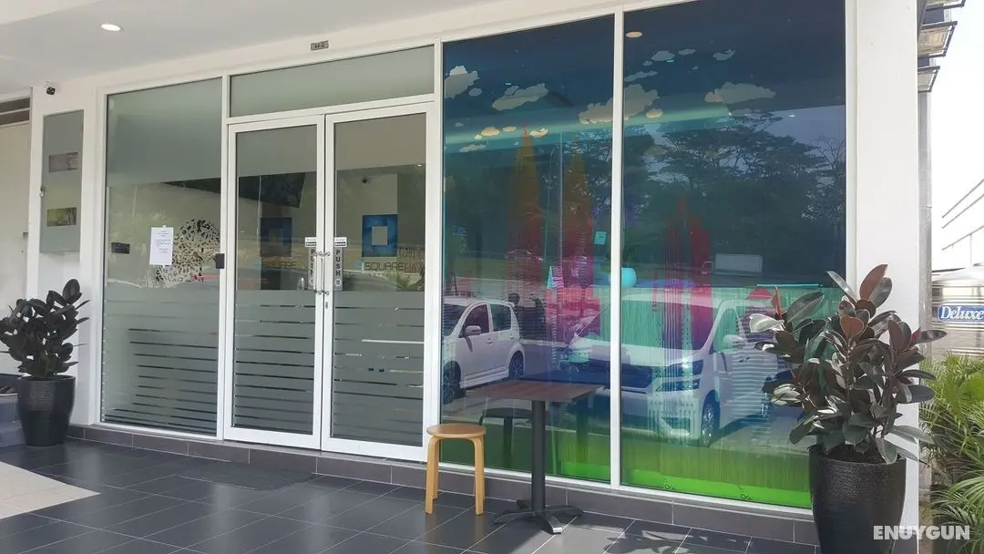 9 SQUARE HOTEL SRI KEMBANGAN - Dış Mekan