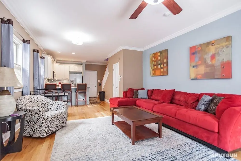 917 S 8th St. · Stylish 3 Bedroom Home in Bella Vista - Öne Çıkan Resim