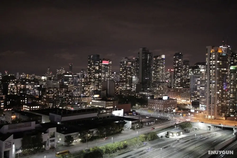 A&A Suites in the heart of Downtown Toronto - Oda Manzaraları