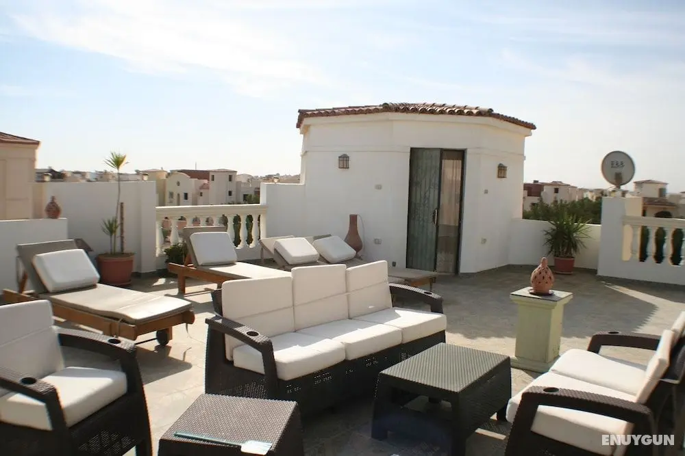 A Beautiful, Family-owned Penthouse Apartment, Overlooking the Red Sea Hurghada - Dış Mekanlar