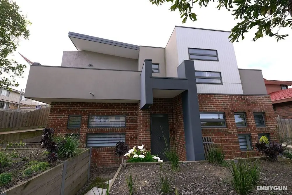A Cozy 3BRM House at Doncaster - Dış Mekan