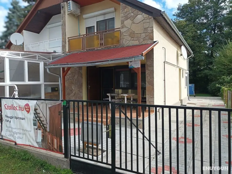 A Holiday House in Fonyod for 2-10 Persons - Öne Çıkan Resim