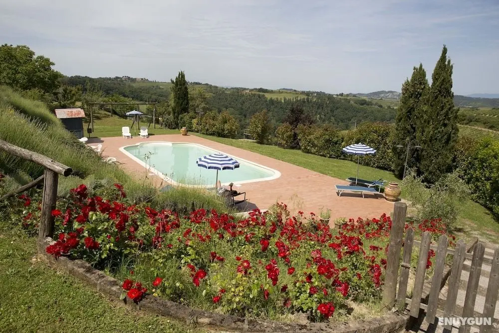 A Little Place in Tuscany Where to Relax - Öne Çıkan Resim