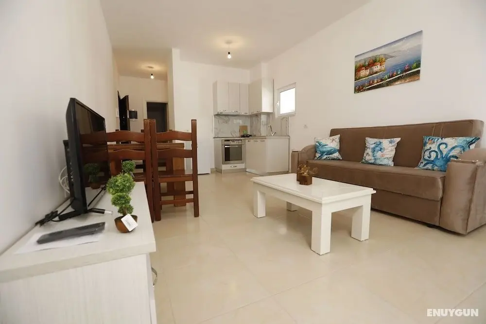 A Lovely one Bedroom Apartment Located in one of the Best Areas of Saranda - Öne Çıkan Resim