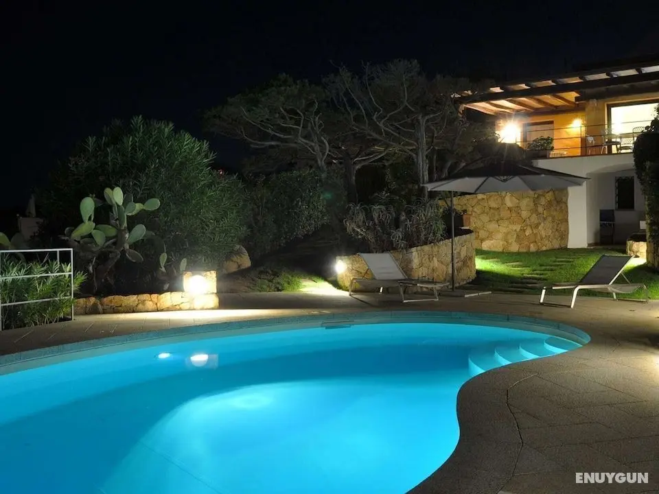 Villa With a Swimming Pool, Overlooking the Crystal-clear Waters of the Costa Smeralda - Öne Çıkan Resim