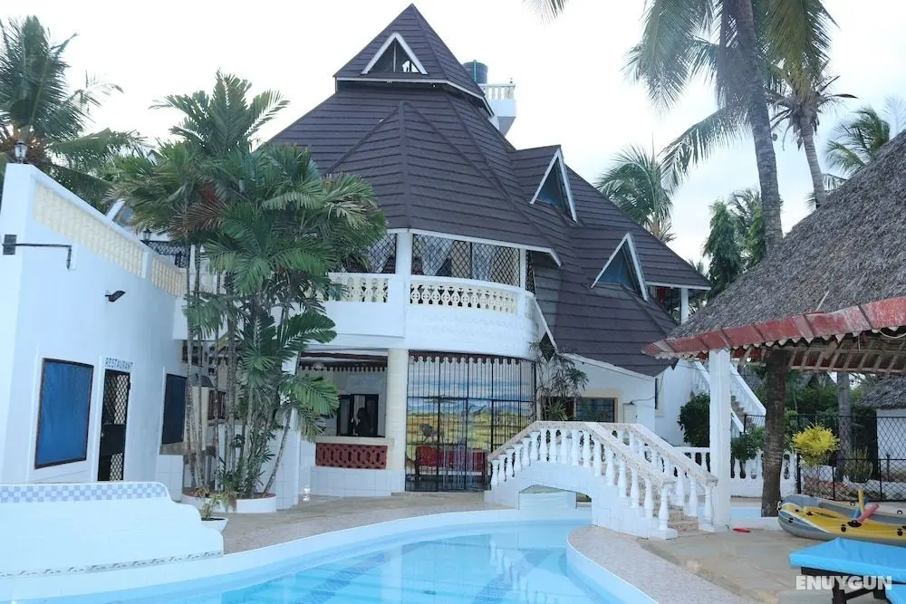 A Wonderful Beach Property in Diani Beach Kenyaa Dream Holiday Place - Dış Mekan