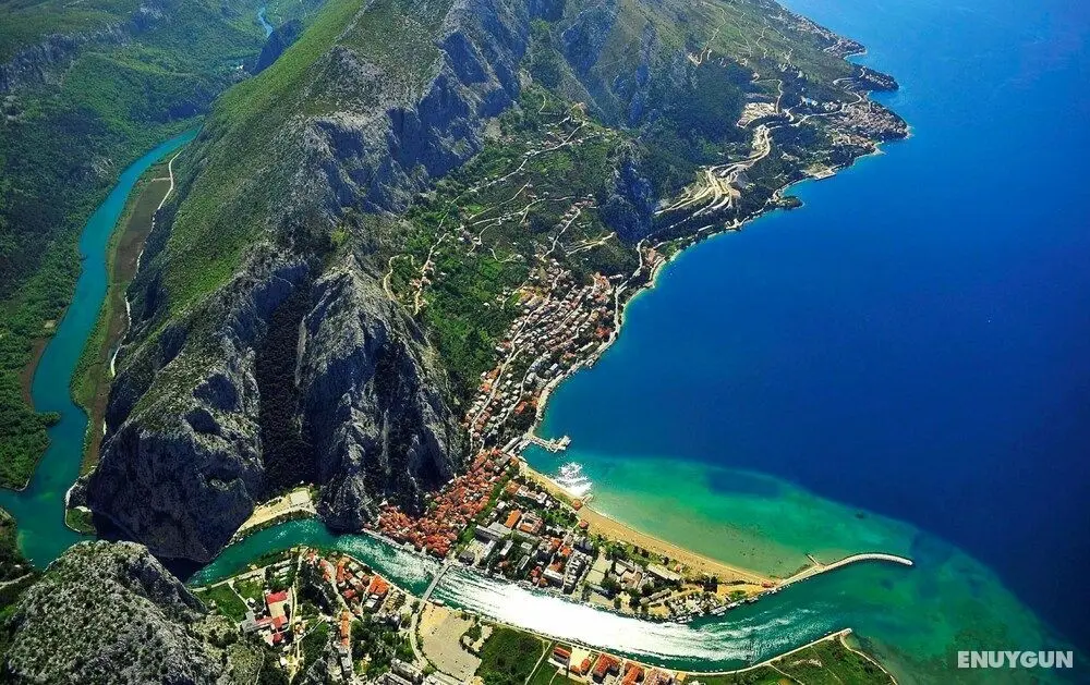 A1 - apt w Patio, Just 3 min Walking to the Beach - Plaj
