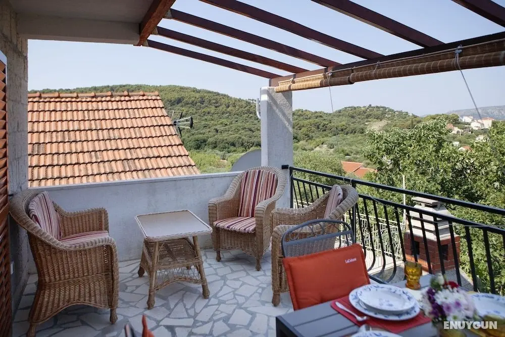 A1 - apt w. Terrace, Just 3 min Walk to the Beach - Öne Çıkan Resim