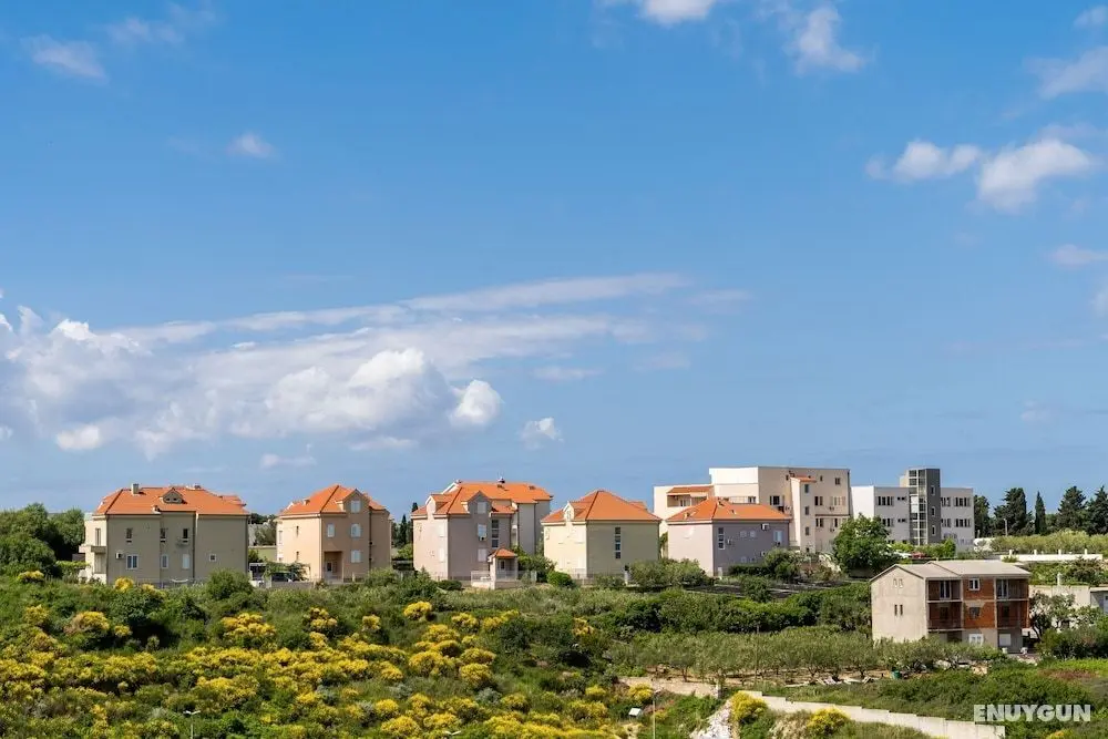A1 - Modern apt With the Terrace & sea View - Dış Mekan