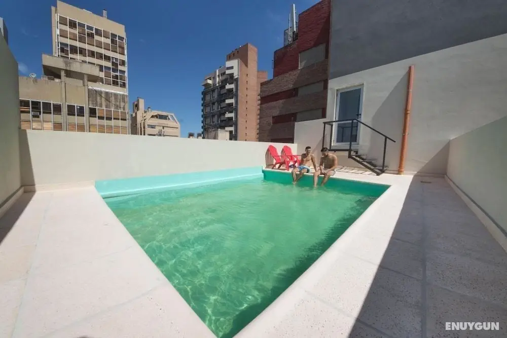 A16 Ituzaingo Apartment - Havuz