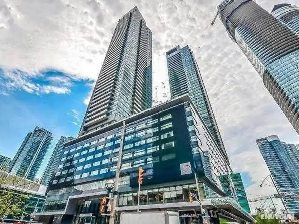Aaira Suites at 65 Bremner Blvd - Dış Mekan