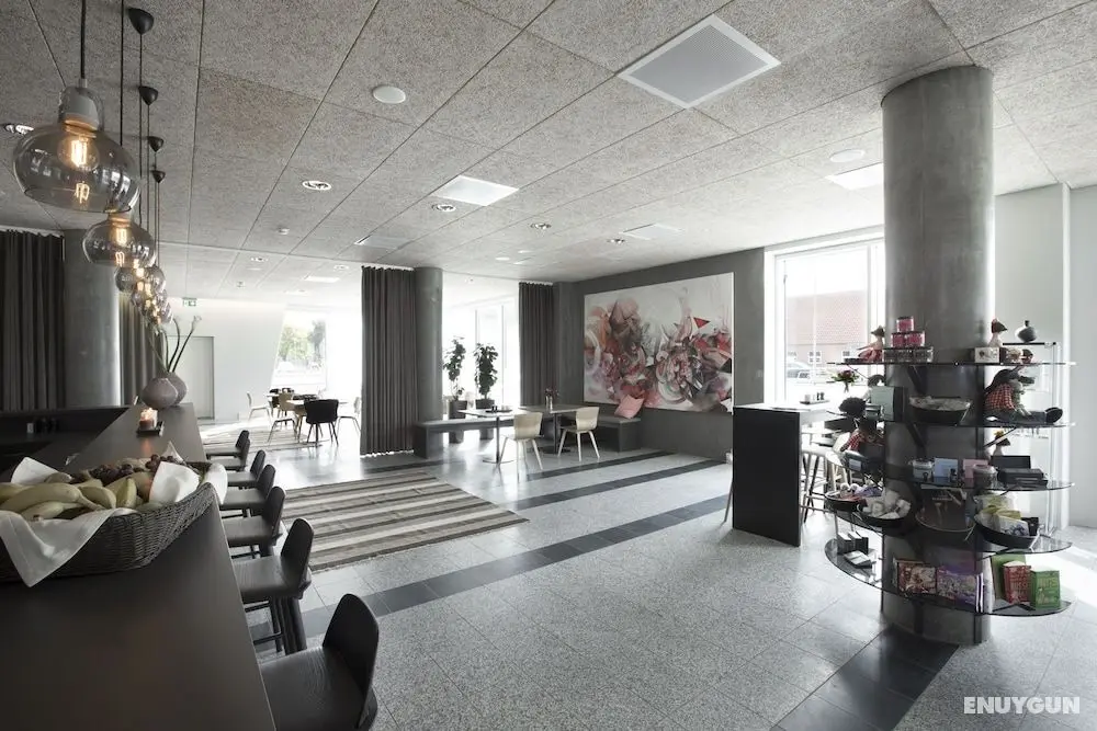 Aalborg Airport Hotel - Lobi