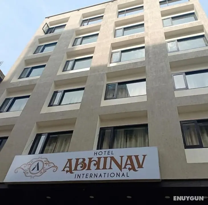 Hotel Abhinav International - Dış Mekan